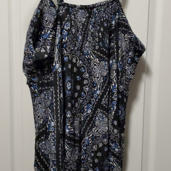 Flattering tank - Picture 3 of 4